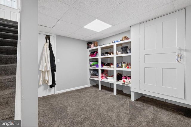 77 HILLSIDE CIR, Camp Hill, PA 17011