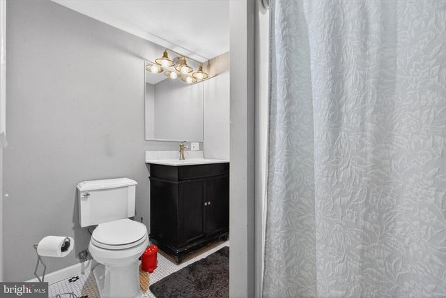 77 HILLSIDE CIR, Camp Hill, PA 17011