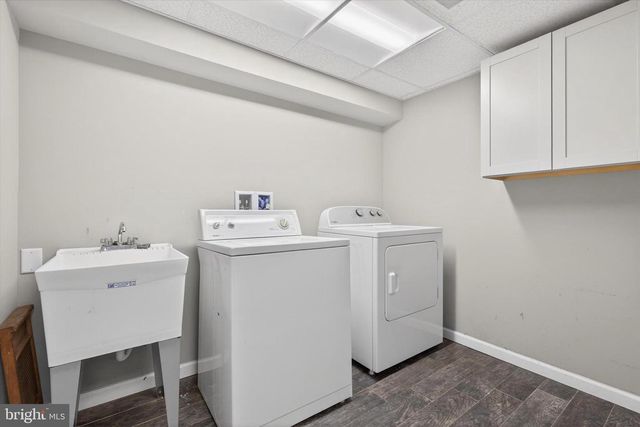 77 HILLSIDE CIR, Camp Hill, PA 17011