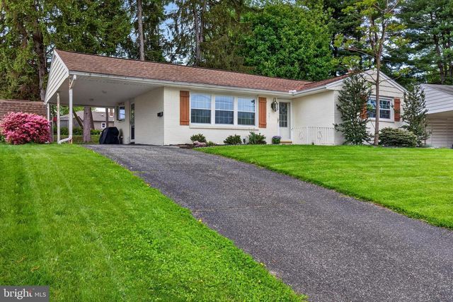 77 HILLSIDE CIR, Camp Hill, PA 17011