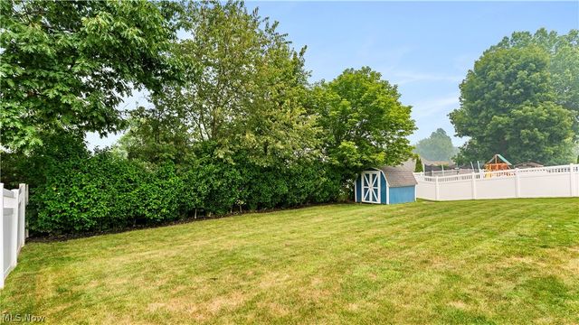 835 Johnny K Boulevard, Hubbard, OH 44425