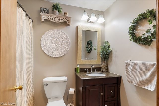 835 Johnny K Boulevard, Hubbard, OH 44425