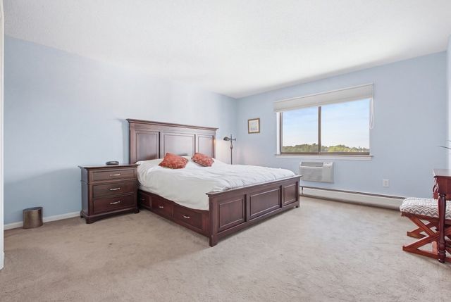 151 Coolidge Ave 712, Watertown, MA 02472