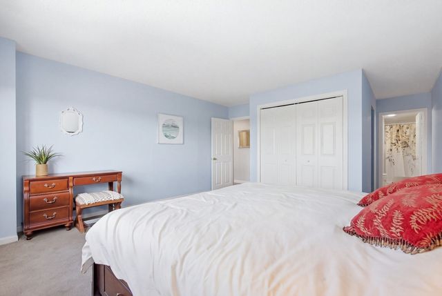 151 Coolidge Ave 712, Watertown, MA 02472