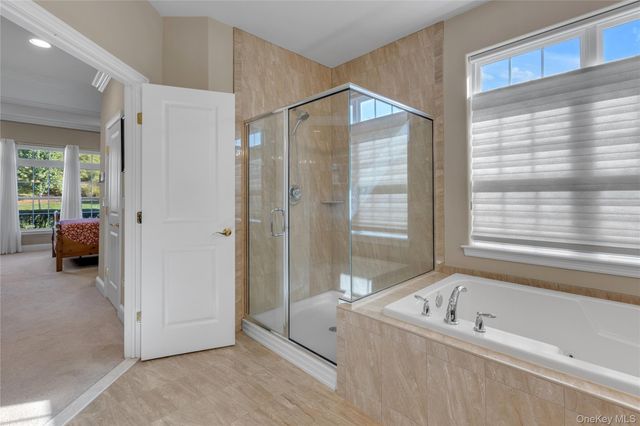 39 Hamlet Woods Drive, Saint James, NY 11780