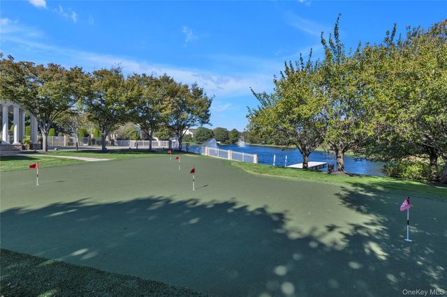 39 Hamlet Woods Drive, Saint James, NY 11780