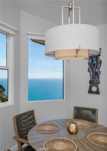 15 N Vista De Catalina, Laguna Beach, CA 92651
