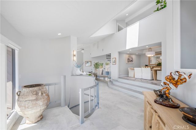 15 N Vista De Catalina, Laguna Beach, CA 92651