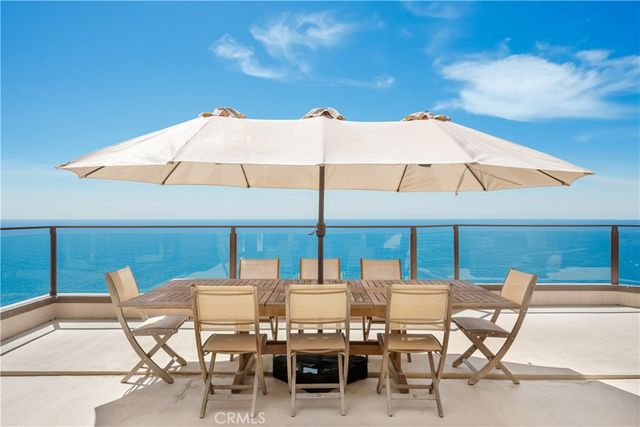 15 N Vista De Catalina, Laguna Beach, CA 92651