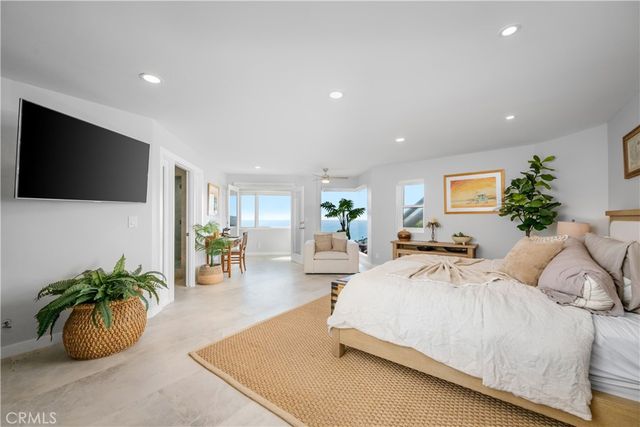 15 N Vista De Catalina, Laguna Beach, CA 92651