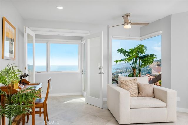 15 N Vista De Catalina, Laguna Beach, CA 92651