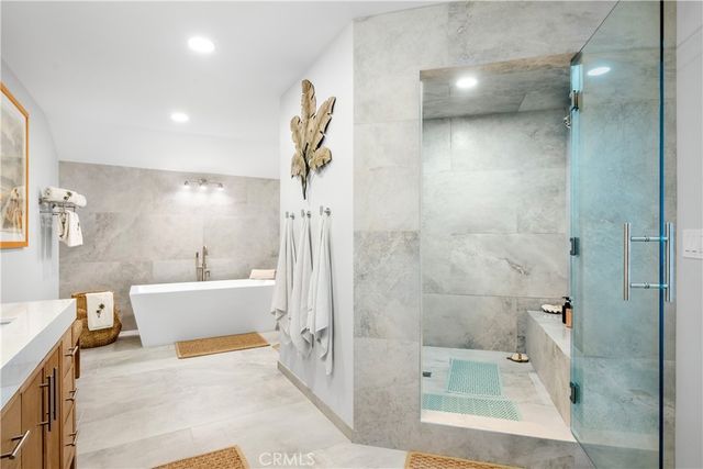 15 N Vista De Catalina, Laguna Beach, CA 92651
