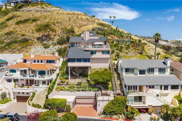 15 N Vista De Catalina, Laguna Beach, CA 92651