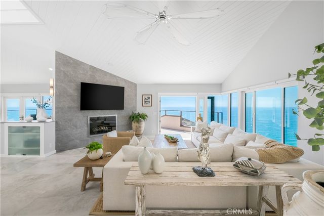 15 N Vista De Catalina, Laguna Beach, CA 92651