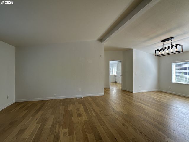 7617 Ne 54TH St, Vancouver, WA 98662