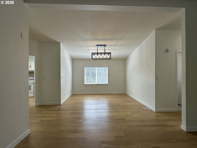 7617 Ne 54TH St, Vancouver, WA 98662