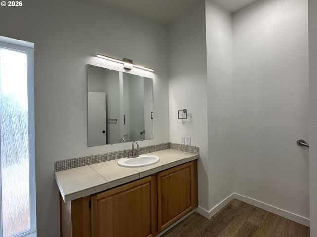 7617 Ne 54TH St, Vancouver, WA 98662