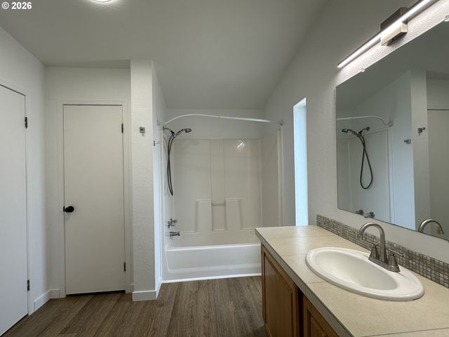 7617 Ne 54TH St, Vancouver, WA 98662