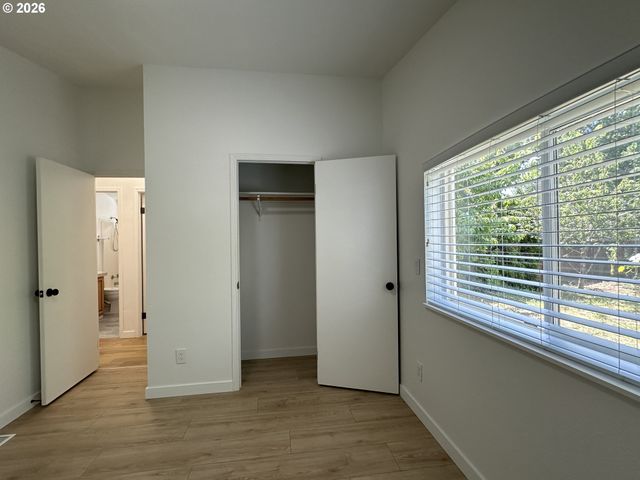 7617 Ne 54TH St, Vancouver, WA 98662