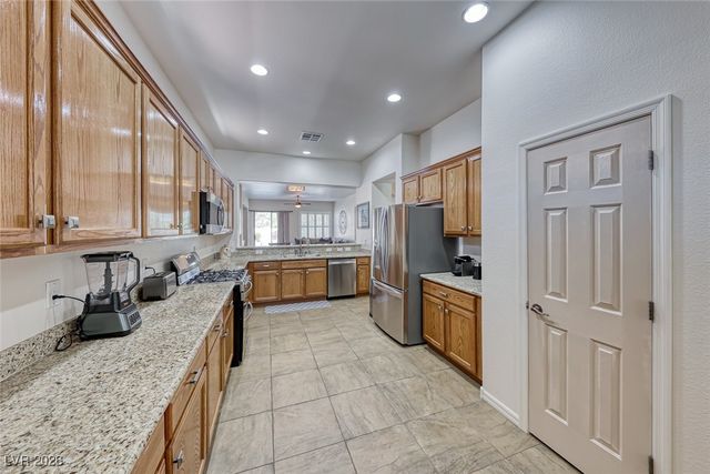 8 Weston Hills Road, Henderson, NV 89052