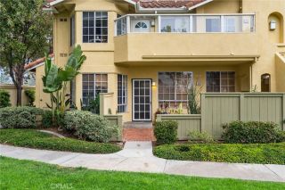 45 Alicante Aisle 52, Irvine, CA 92614
