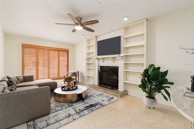 18 WILDWOOD DRIVE, Edgewater, FL 32132