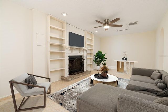 18 WILDWOOD DRIVE, Edgewater, FL 32132