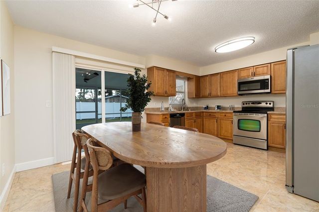 18 WILDWOOD DRIVE, Edgewater, FL 32132