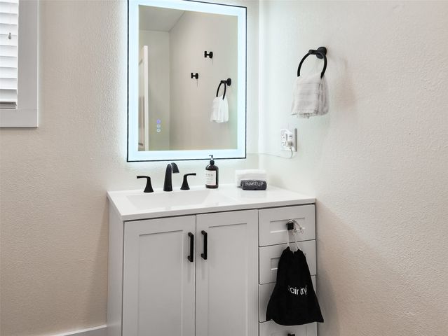 2800 Mckenzie Avenue, Waco, TX 76708