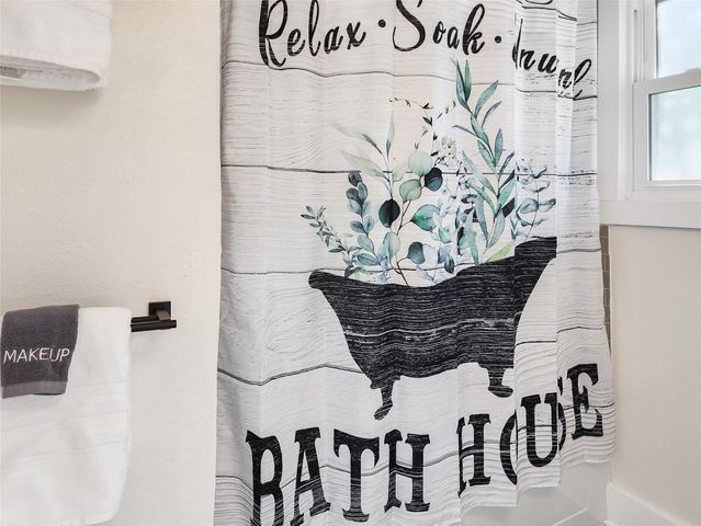 2800 Mckenzie Avenue, Waco, TX 76708