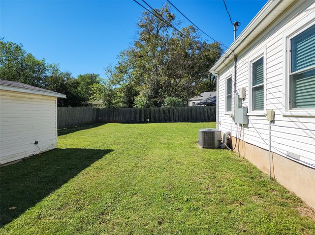 2800 Mckenzie Avenue, Waco, TX 76708