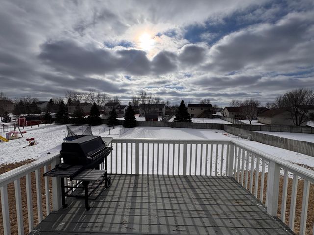 10115 Park Place Drive, Monticello, MN 55362