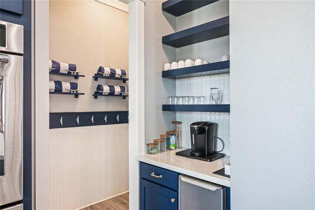 2576 Whitecap, Crystal Beach, TX 77650