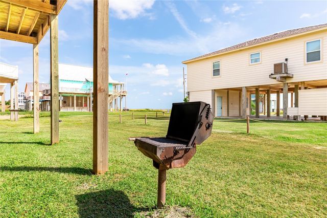 2576 Whitecap, Crystal Beach, TX 77650