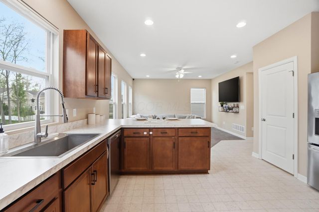 6173 Jadwinn Drive, Westerville, OH 43081