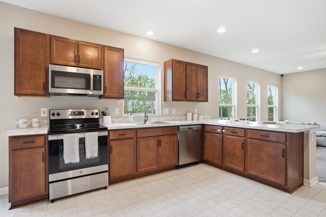 6173 Jadwinn Drive, Westerville, OH 43081