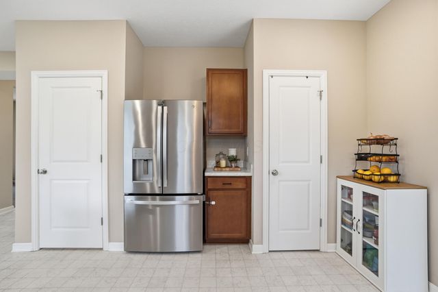 6173 Jadwinn Drive, Westerville, OH 43081