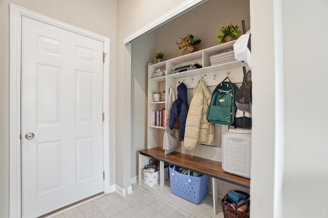 6173 Jadwinn Drive, Westerville, OH 43081