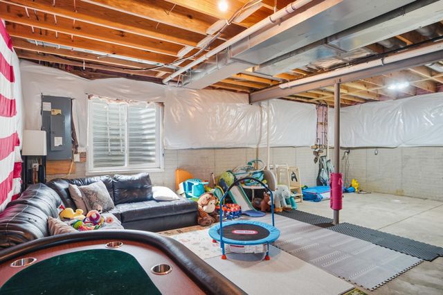 6173 Jadwinn Drive, Westerville, OH 43081