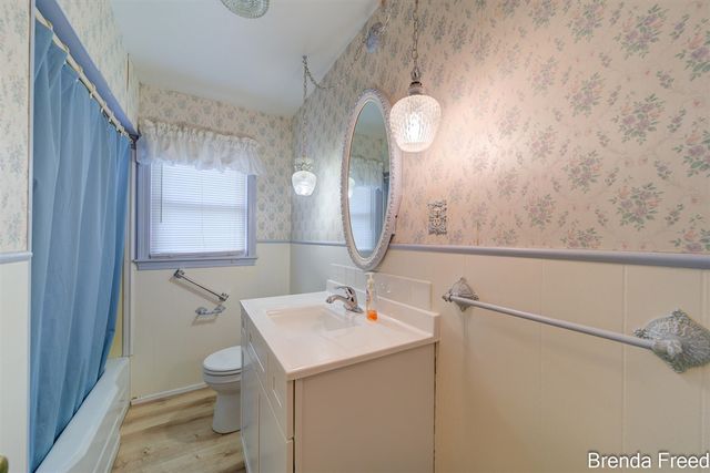 1109 Francis Avenue, Muskegon, MI 49442