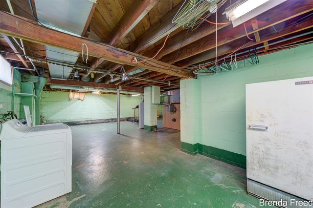 1109 Francis Avenue, Muskegon, MI 49442