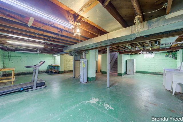 1109 Francis Avenue, Muskegon, MI 49442