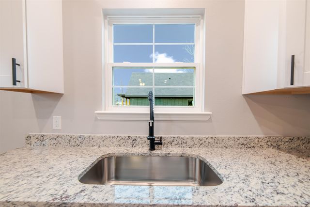 2656 Hendricks Street, Gladewater, TX 75647