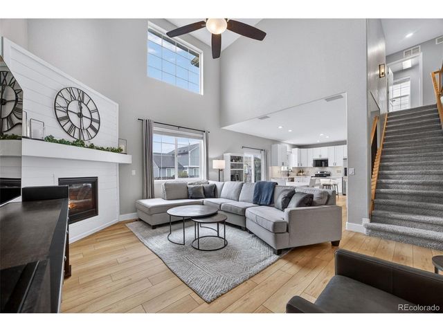 196 N Millbrook St, Aurora, CO 80018