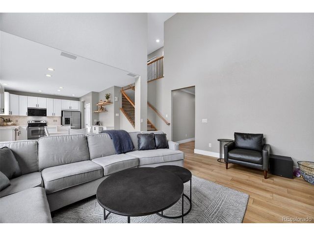 196 N Millbrook St, Aurora, CO 80018