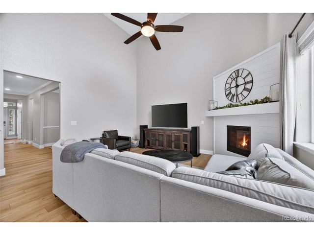 196 N Millbrook St, Aurora, CO 80018