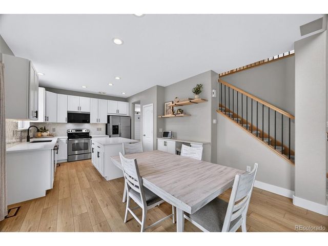 196 N Millbrook St, Aurora, CO 80018