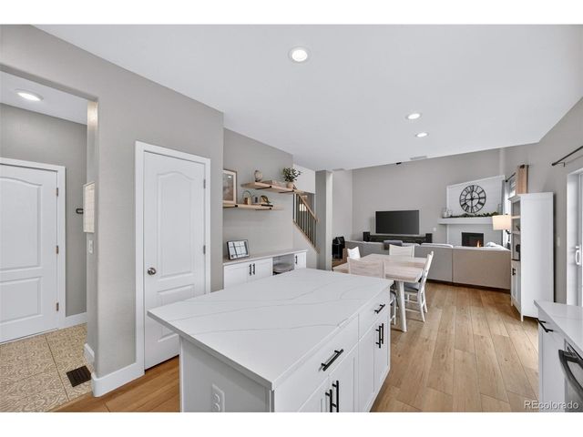 196 N Millbrook St, Aurora, CO 80018