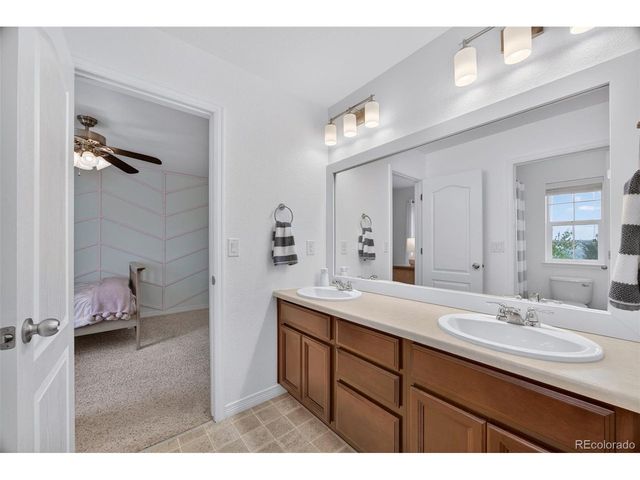 196 N Millbrook St, Aurora, CO 80018