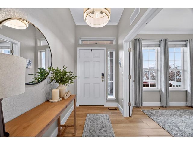 196 N Millbrook St, Aurora, CO 80018